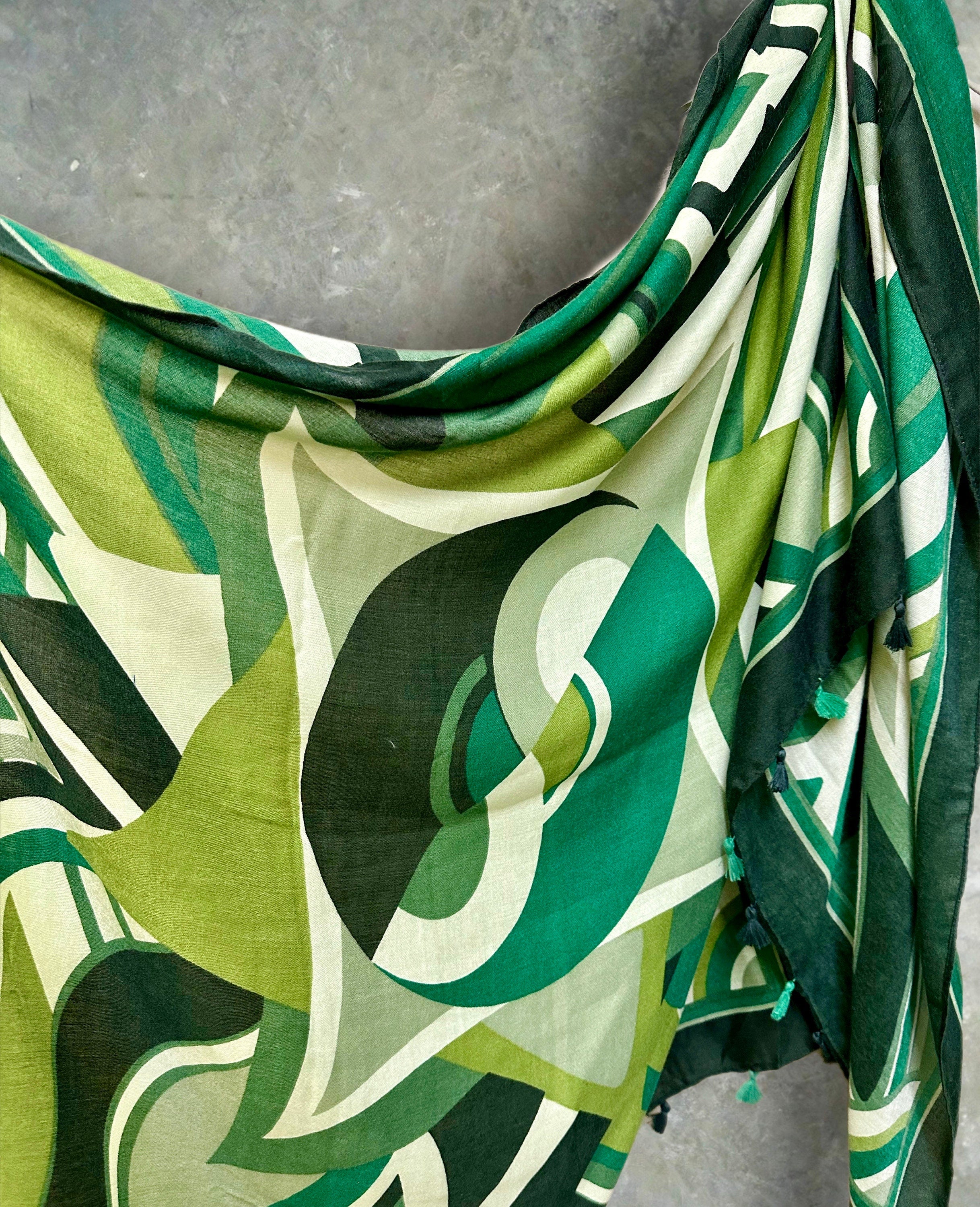 Chic Green Geometric Pattern Cotton Scarf with Tassels