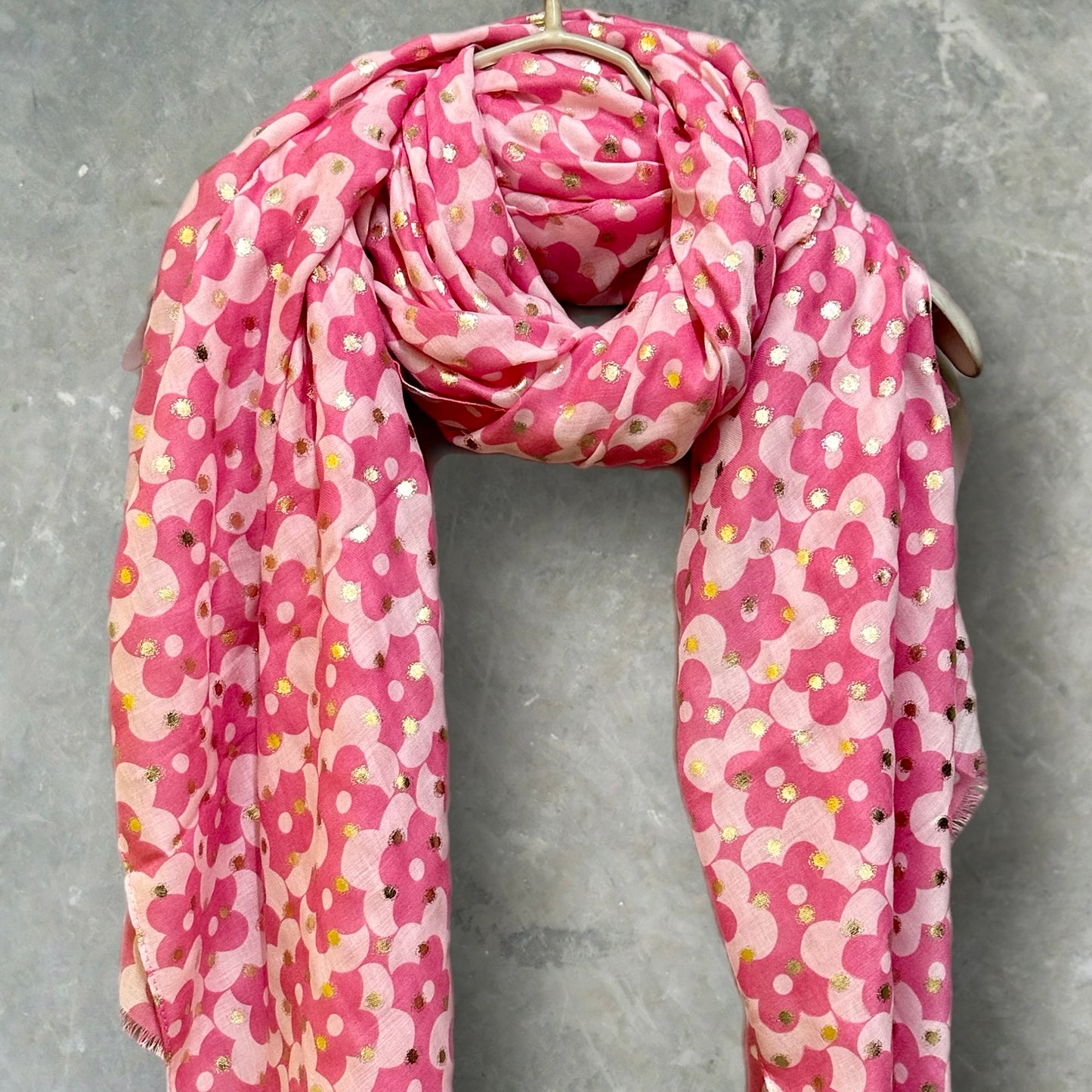 Chic Pink Retro Floral Cotton Scarf with Gold Accents,Perfect All-Season Gift for Her,Birthday,Christmas and Mother's Day