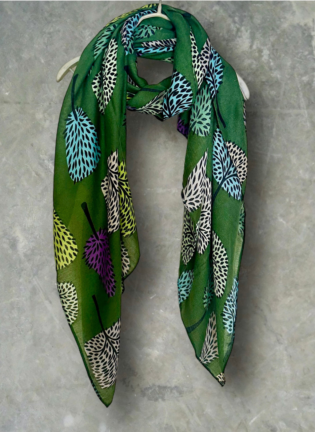 Stylish Green Botanical Print Cotton Blend Scarf