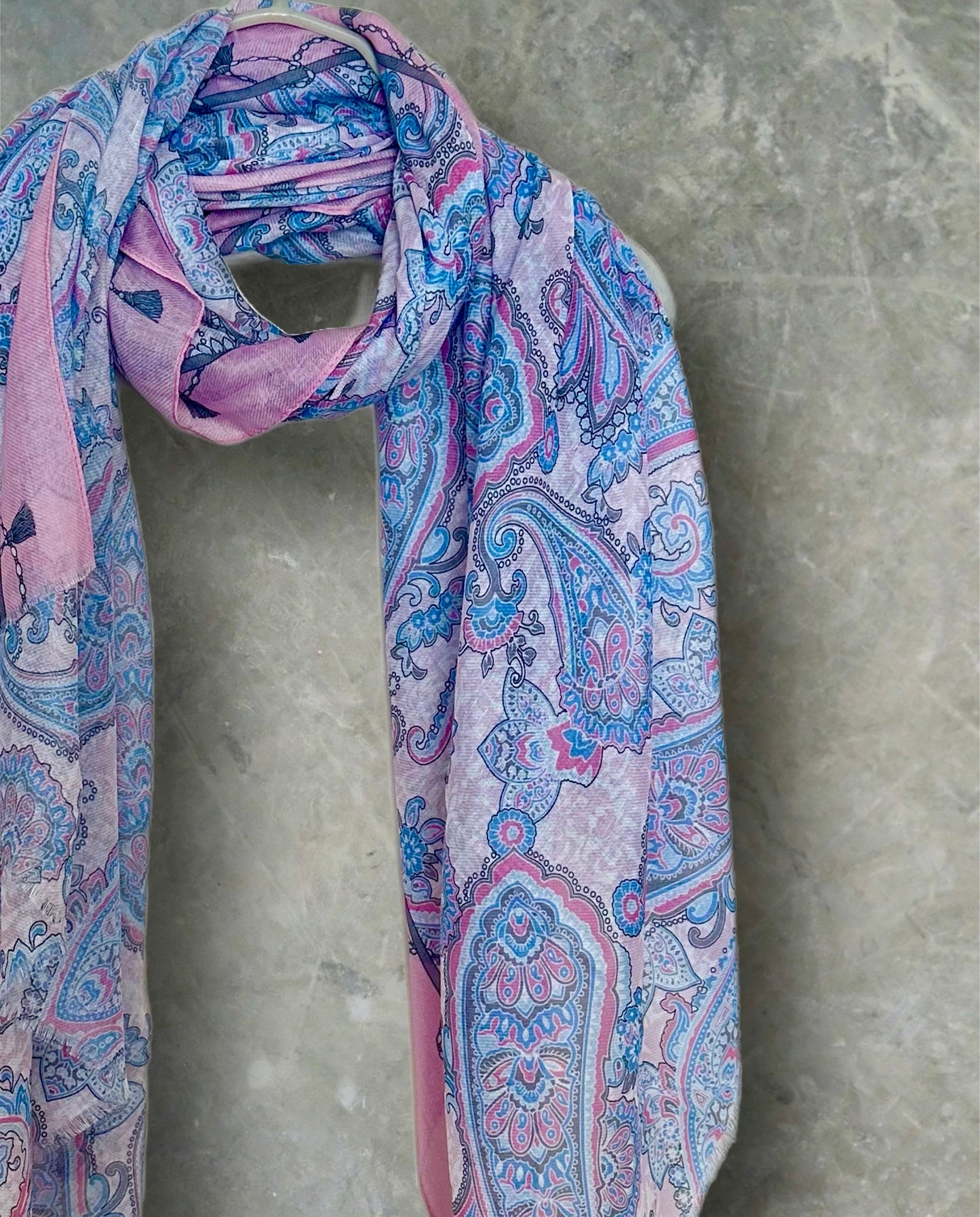 Blue/Pink Cotton Scarf Featuring Paisley Pattern,Perfect Gifts for Women on Mother's Day,Birthdays,Christmas,Suitable for All Seasons