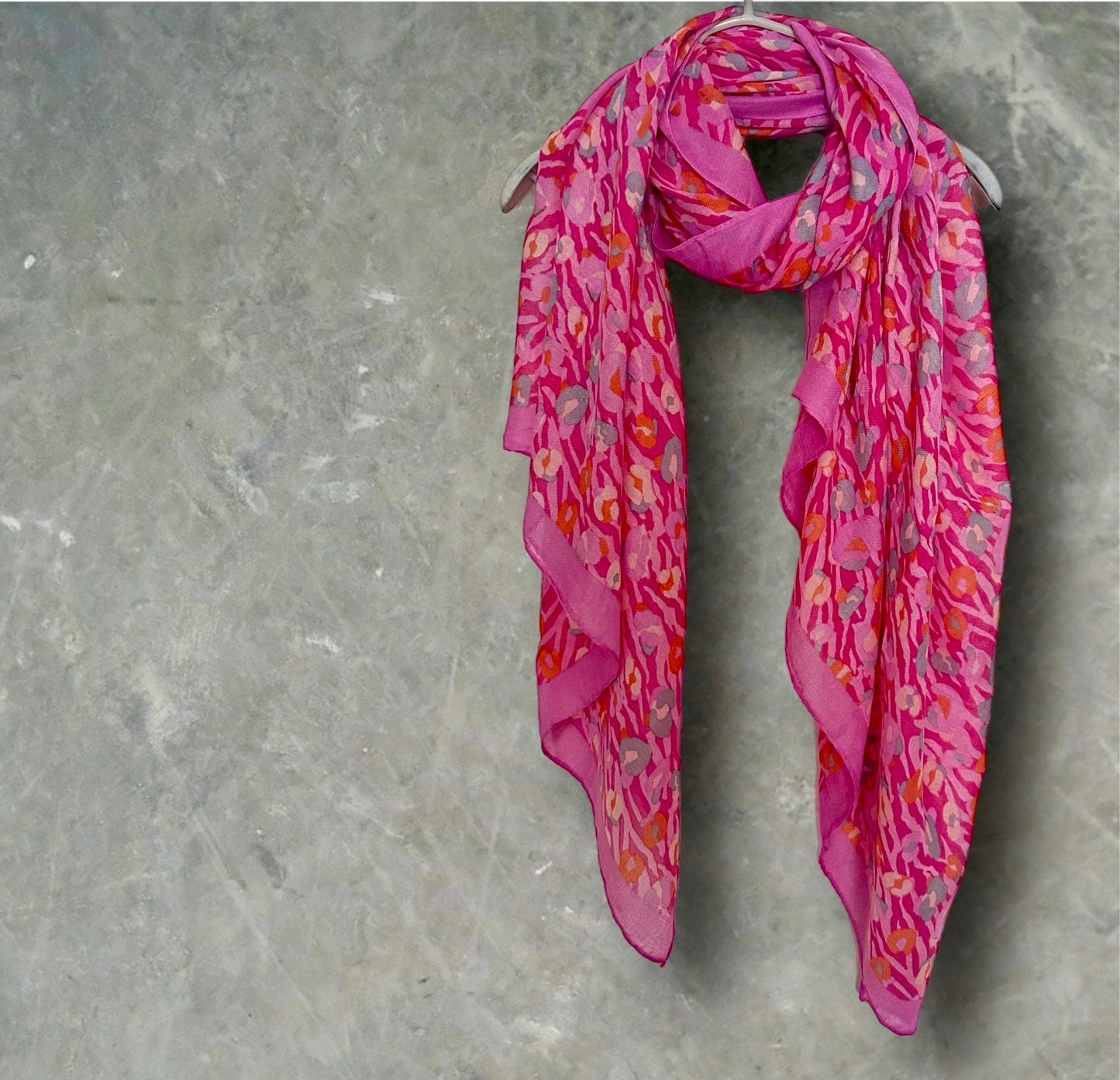 Fuchsia Pink Classic Leopard Print Cotton Scarf for Women,Ideal All-Season Gift for Her,Mother,Wife,Birthday and Christmas