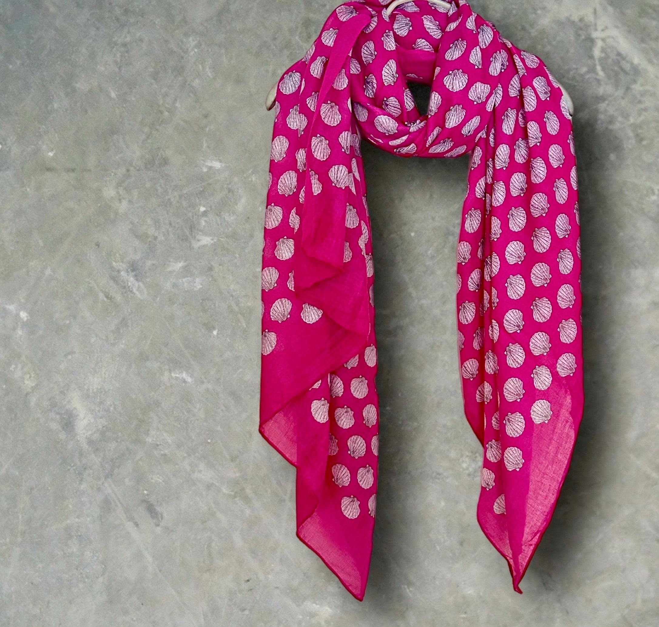Fuchsia Pink Seashell Pattern Women's Scarf