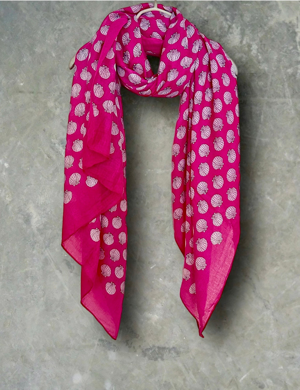 Fuchsia Pink Seashell Pattern Women's Scarf