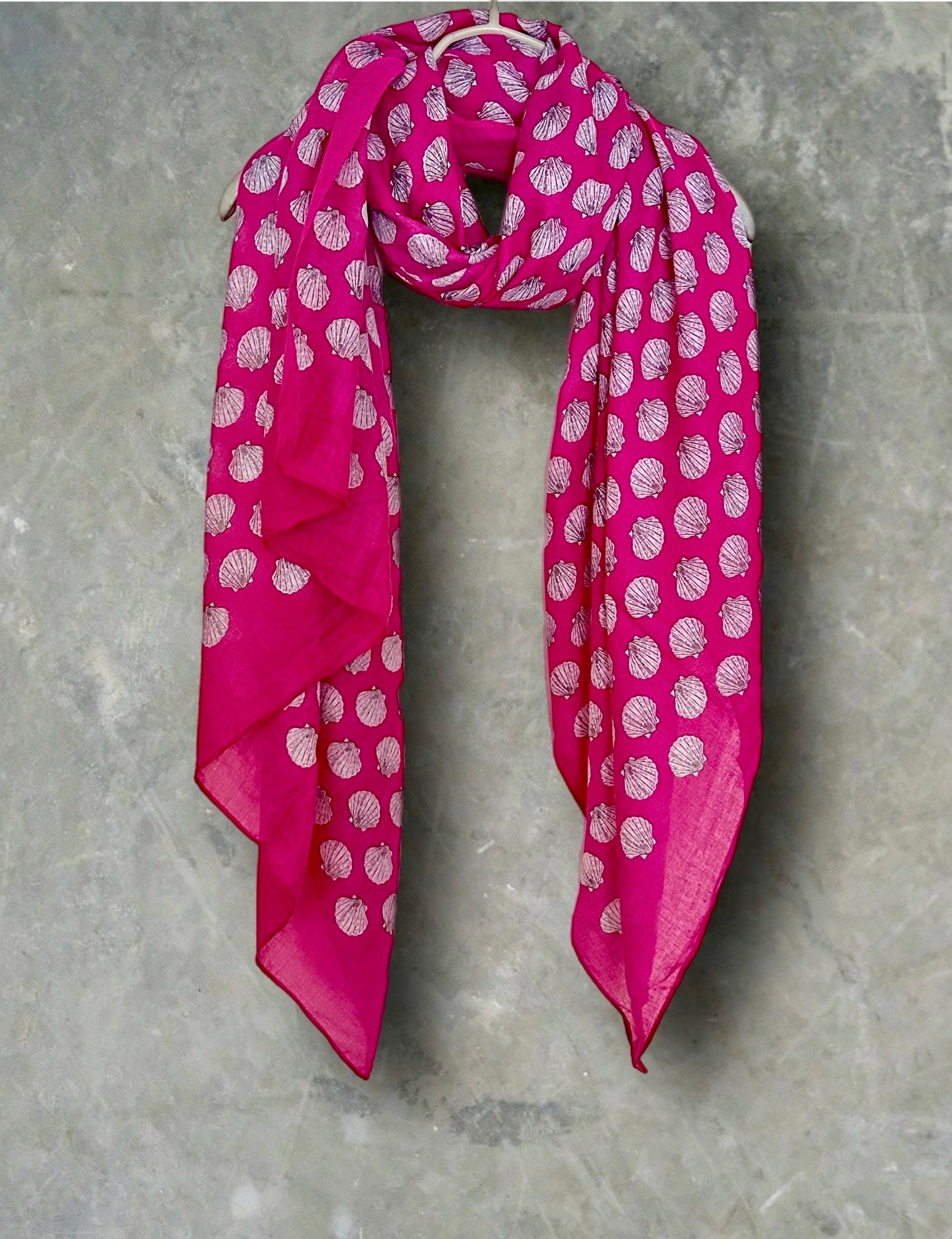 Fuchsia Pink Seashell Pattern Women's Scarf