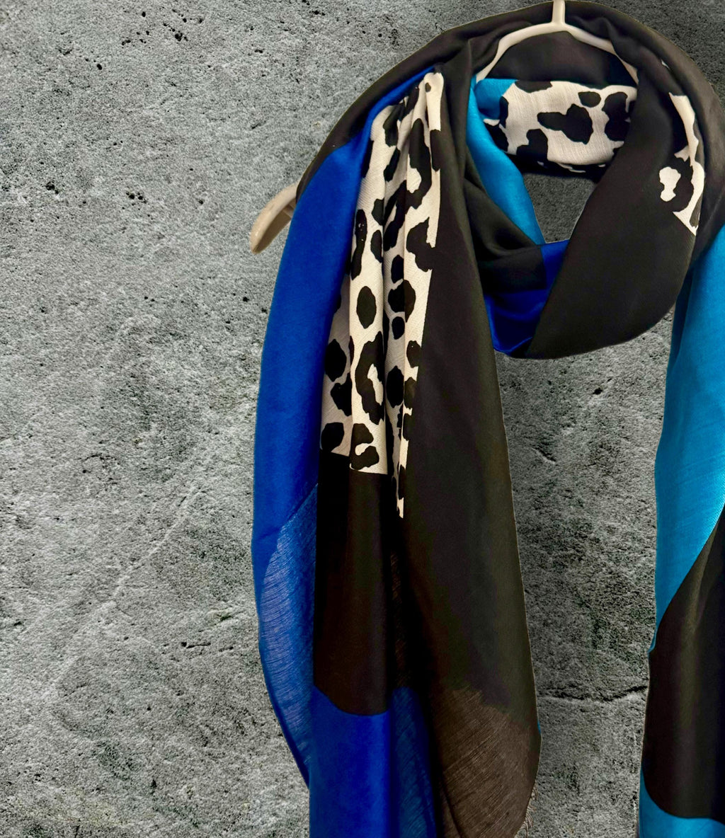 Color Block and Leopard Print Scarf in Blue,Black.