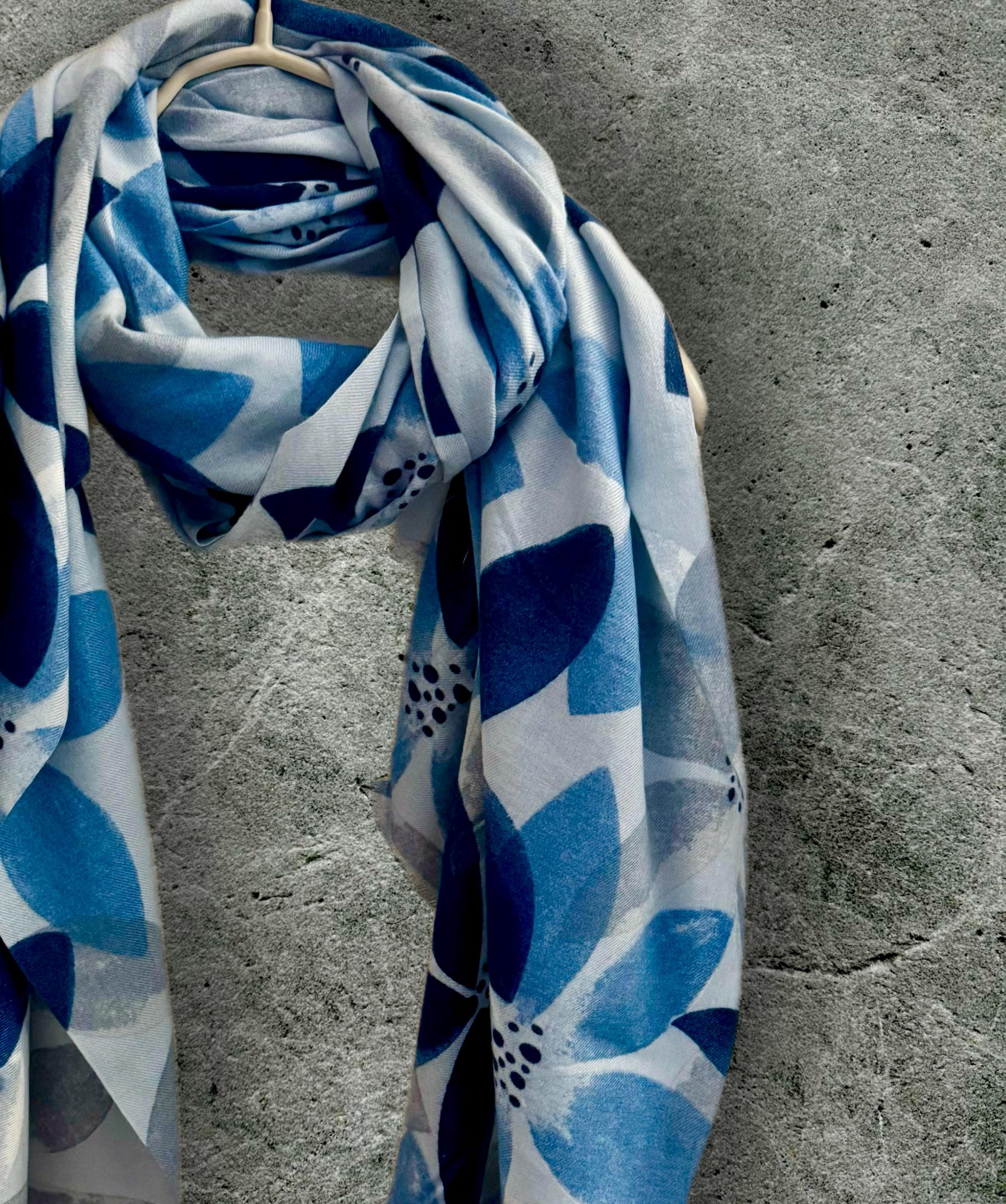 Blue Scarf with Geometric Petals Pattern,Ideal for All Season,A Thoughful Gifts for Her,Mother,Birthday or Christmas