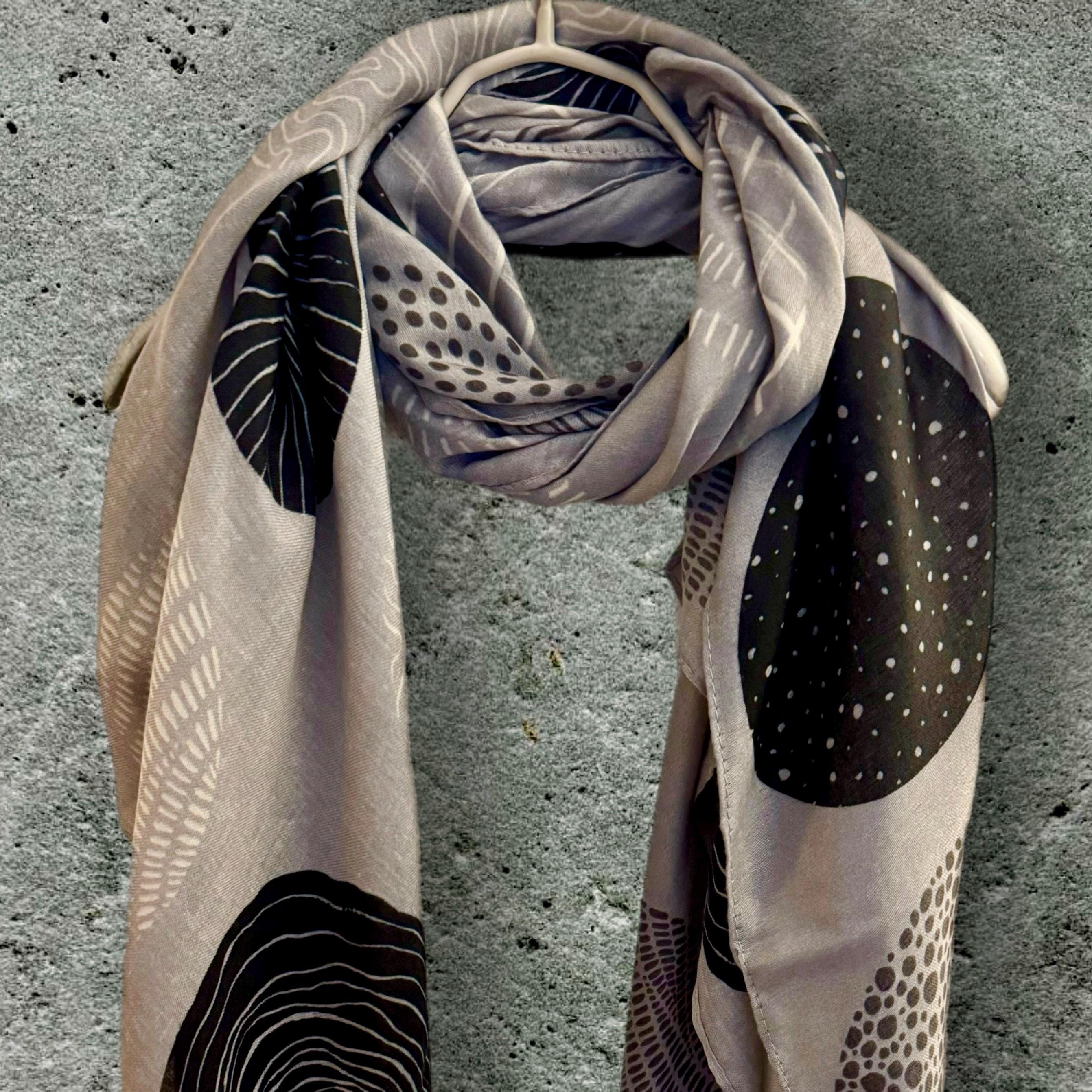 Grey Cotton Scarf Featuring Large Ceculer Pattern,Suitable for All Seasons,Great Gifts for Her,Birthday,Mother or Christmas