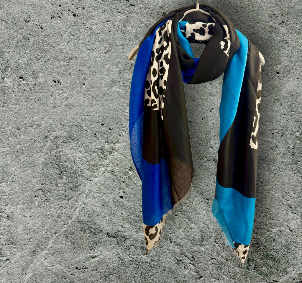 Color Block and Leopard Print Scarf in Blue,Black.