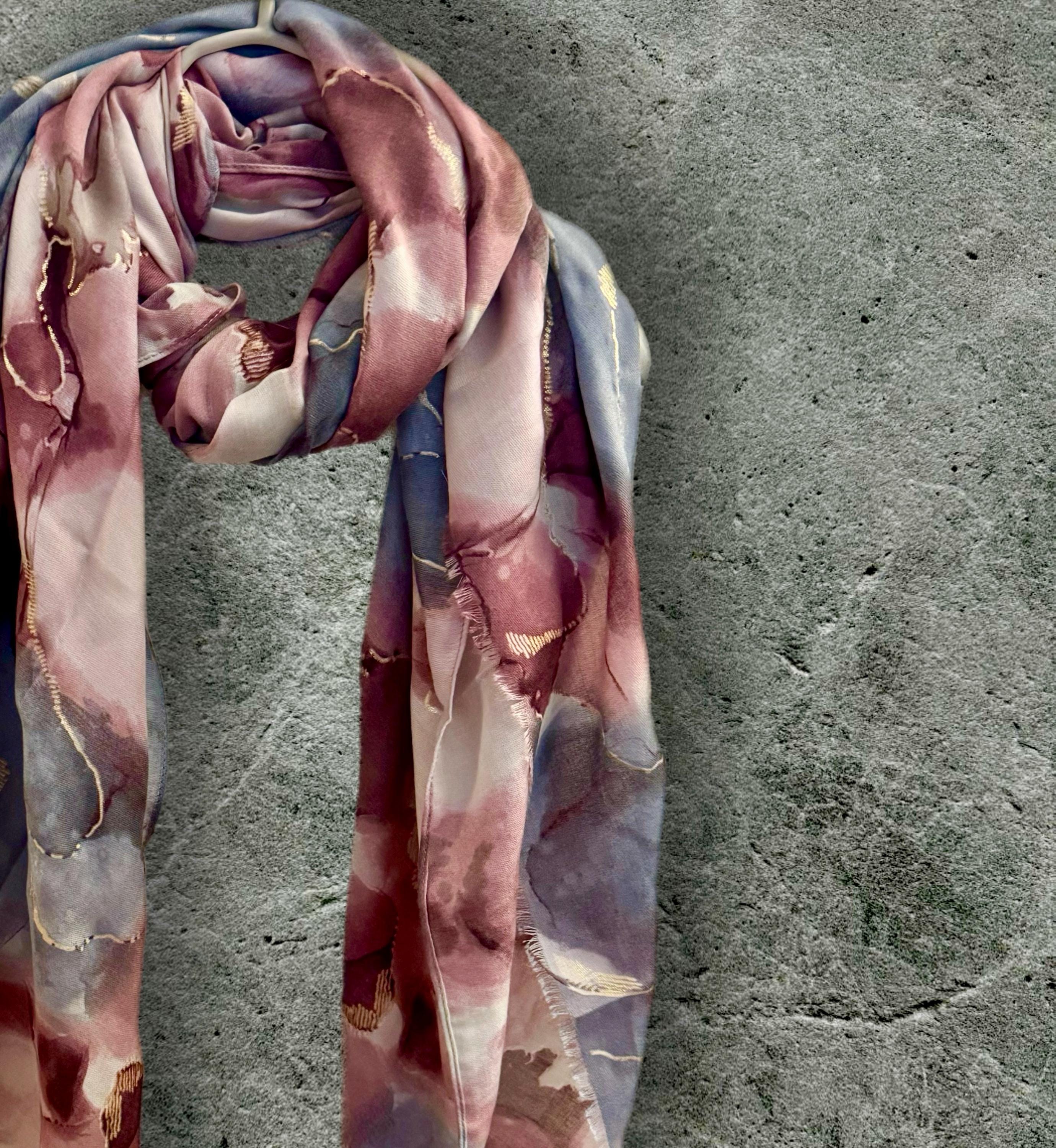Elegant Purple Scarf Featuring Watercolor Pattern with Gold Accents,for Any Season,A thoughtful Gifts for Her Birthday,Mother or Christmas