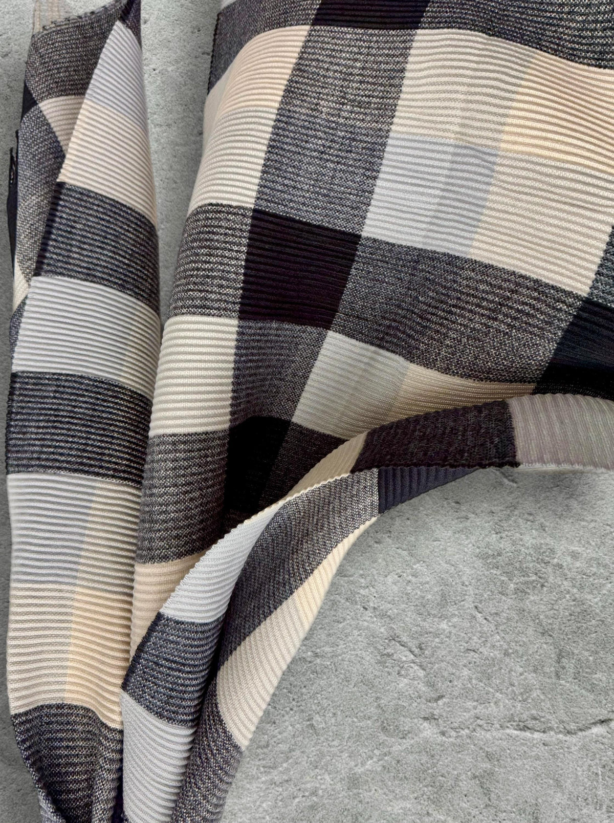 Unisex Monochrome Black Cream Grey Winter Scarf,Featuring Patchwork Colour Block Pattern,Ultra Soft Warm Wrap,Cosy Gift for Him or Her