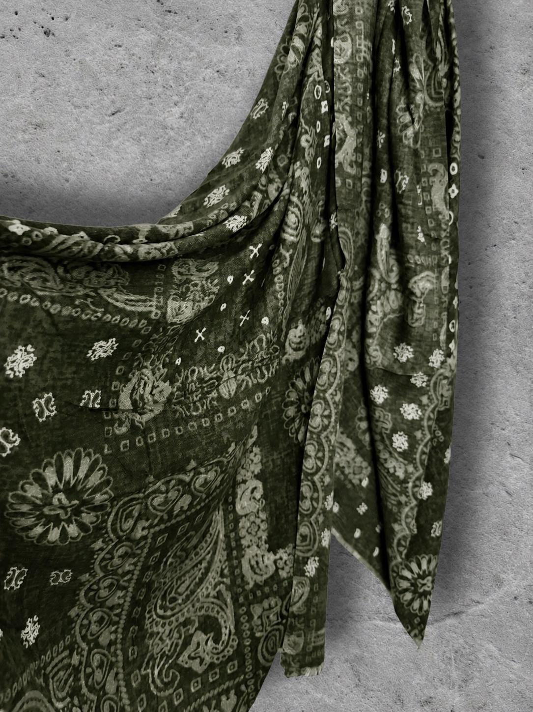 Olive Green Paisley Scarf for Women,Cotton Viscose Blend Boho Wrap,Vintage Bandana Print Shawl, Autumn Accessory,Ideal Gift for Her