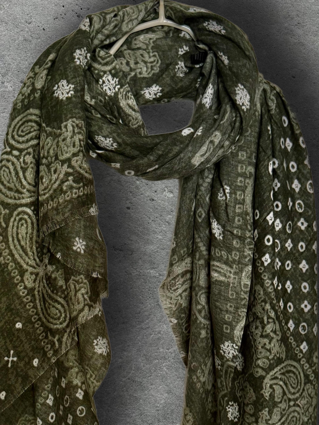 Olive Green Paisley Scarf for Women,Cotton Viscose Blend Boho Wrap,Vintage Bandana Print Shawl, Autumn Accessory,Ideal Gift for Her