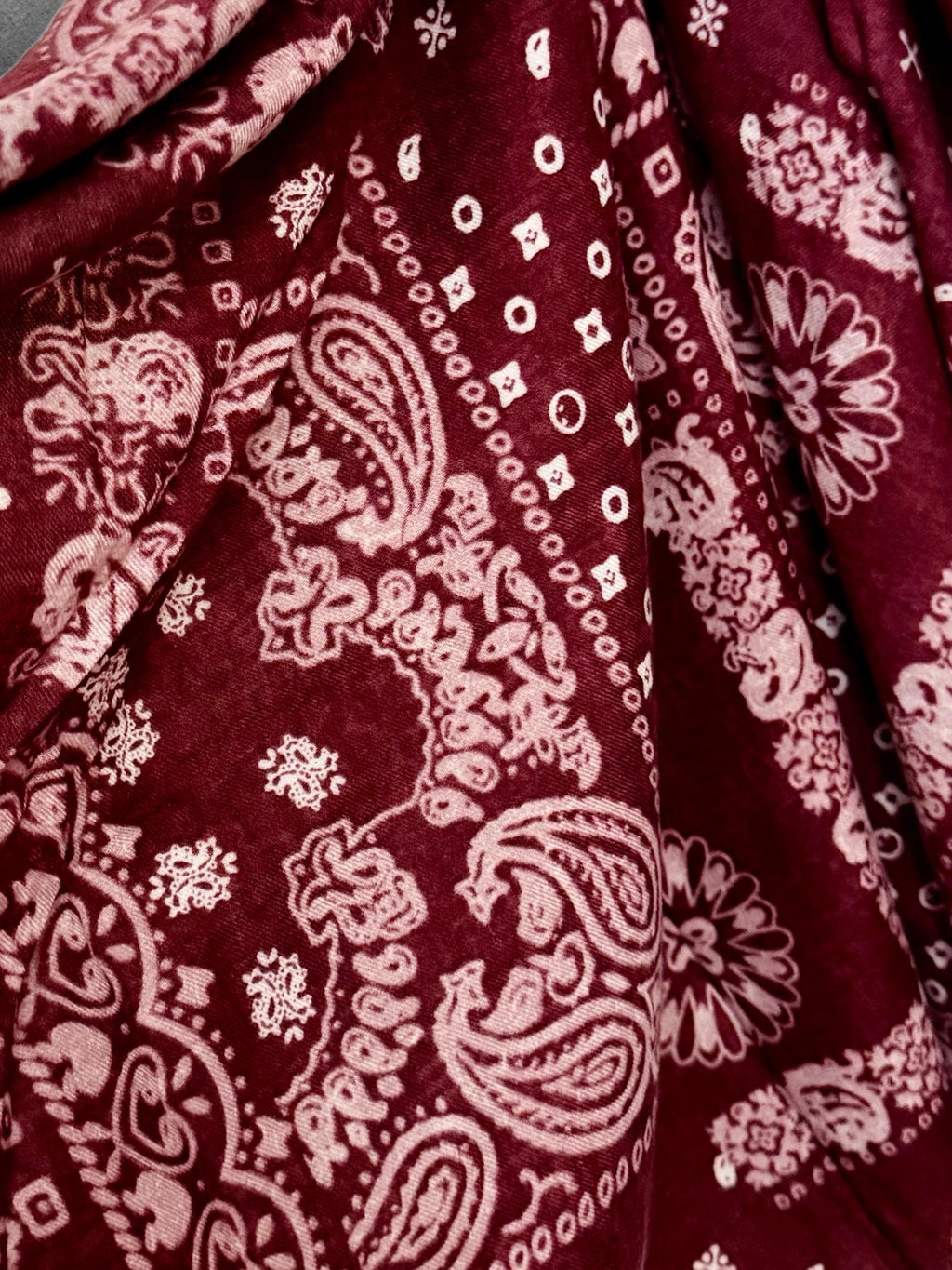 Burgundy Paisley Scarf for Women, Ultra Soft Cotton Viscose Wrap,Vintage Bandana Print Shawl,Bohemian Autumn Accessory