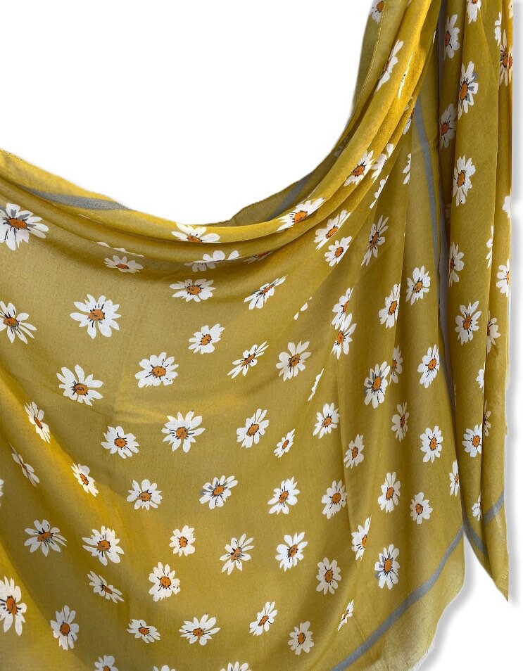 Daisy Flowers In Olive Green Cotton Blend Scarf,Spring Summer Autumn Scarf