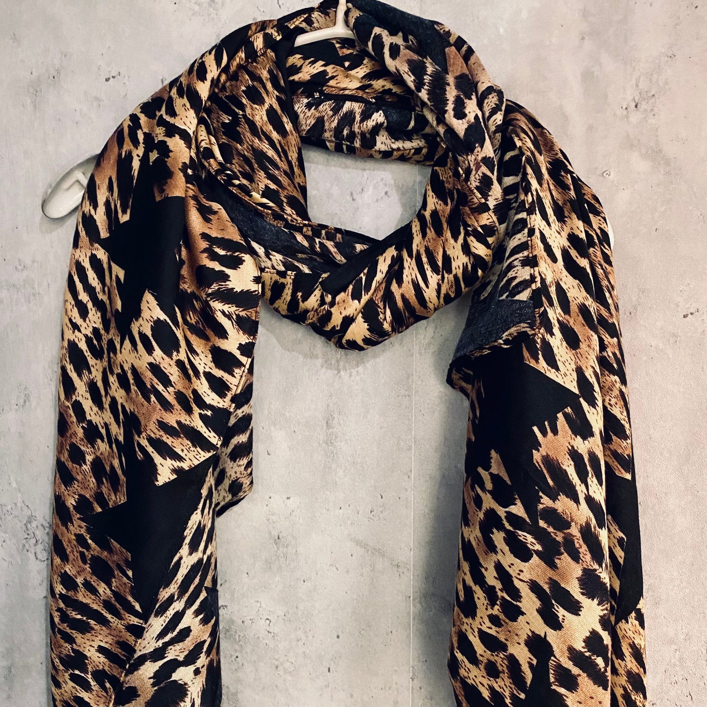 Leopard With Star Pattern Brown Cotton Scarf/Summer Autumn Scarf/Gifts For Mom/Gifts For Her Birthday Christmas/UK Seller/Scarf Women